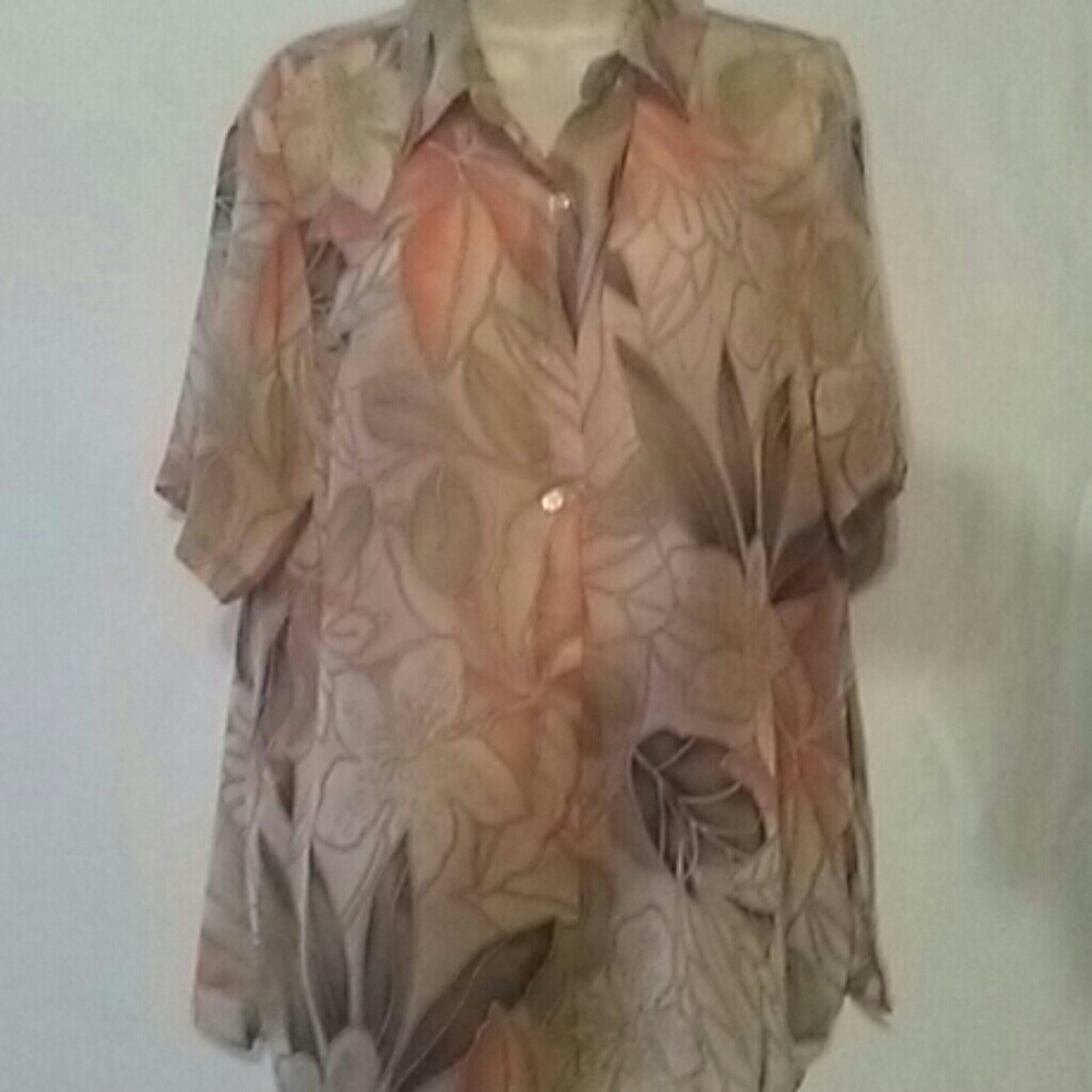 Modern Essentials lady's top